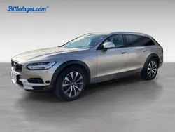 Grå Begagnad 2024 Volvo V90 CC Plus Kombi | 517 900 kr (Dyr)