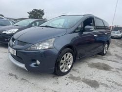 Mörkgrå (grå) Begagnad 2007 Mitsubishi Grandis Minibuss | 39 900 kr (Marknadspris)