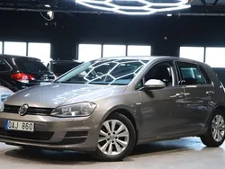 Grå Begagnad 2014 VW Golf VII Halvkombi | 89 900 kr (Marknadspris)