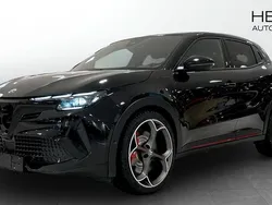 Svart (black) Begagnad 2024 Alfa Romeo Junior Veloce Halvkombi | 489 900 kr