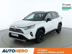 Vit Begagnad 2020 Toyota RAV4 Hybrid SUV | 369 000 kr (Lite dyr)
