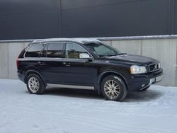 Svart Begagnad 2014 Volvo XC90 R-Design SUV | 175 000 kr (Marknadspris)