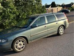 Grön Begagnad 2001 Volvo V70 Kombi | 8 500 kr (Lite dyr)