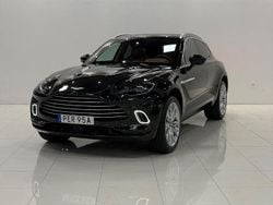 Mörkgrön (grön) Begagnad 2021 Aston Martin DBX SUV | 1 499 900 kr