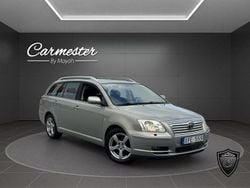 Ljusgrön (grön) Begagnad 2006 Toyota Avensis Kombi | 49 990 kr (Dyr)