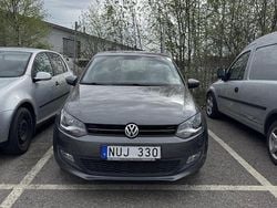 Grå Begagnad 2012 VW Polo Halvkombi | 65 000 kr (Marknadspris)
