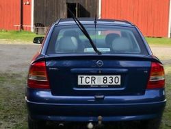 Blå Begagnad 2002 Opel Astra Halvkombi | 11 500 kr (Marknadspris)