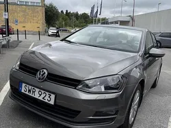 Grå Begagnad 2015 VW Golf VII Halvkombi | 145 000 kr (Marknadspris)