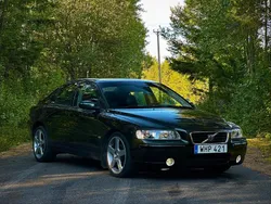 Grön Begagnad 2005 Volvo S60 Sedan | 60 000 kr (Lite dyr)
