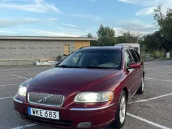 Röd Begagnad 2005 Volvo V70 Summum Kombi | 20 900 kr (Bra pris)