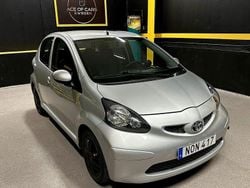 Silver Begagnad 2008 Toyota Aygo Halvkombi | 41 990 kr (Marknadspris)