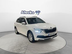 Vit Begagnad 2023 Skoda Kamiq SUV | 179 900 kr