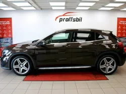 Brun Begagnad 2014 Mercedes GLA250 AMG SUV | 229 500 kr (Superpris)