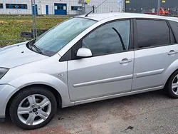 Grå Begagnad 2007 Ford Fiesta Halvkombi | 20 500 kr (Marknadspris)
