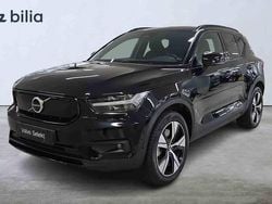Svart Begagnad 2022 Volvo XC40 SUV | 349 000 kr