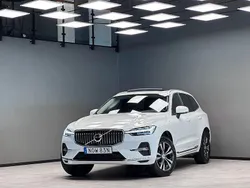 Vit Begagnad 2022 Volvo XC60 SUV | 399 900 kr (Bra pris)