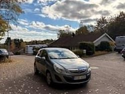 Grå Begagnad 2011 Opel Corsa Enjoy Halvkombi | 32 500 kr (Marknadspris)