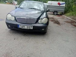 Blå Begagnad 2002 Mercedes C200 Elegance Kombi | 10 000 kr (Superpris)