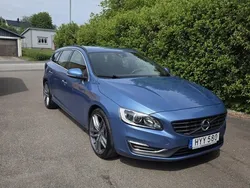 Blå Begagnad 2016 Volvo V60 Kombi | 125 000 kr (Bra pris)