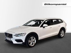 Vit Begagnad 2019 Volvo V60 CC SE Kombi | 229 500 kr (Marknadspris)