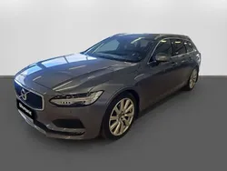 Grå Begagnad 2018 Volvo V90 Momentum Kombi | 219 900 kr (Marknadspris)
