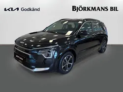 Svart Begagnad 2022 Kia Niro SUV | 309 900 kr (Marknadspris)