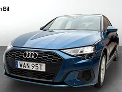 Atollblå metallic Begagnad 2023 Audi A3 Proline | 259 000 kr (Marknadspris)