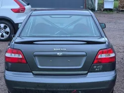 Grå Begagnad 2004 Volvo S40 Sedan | 19 000 kr