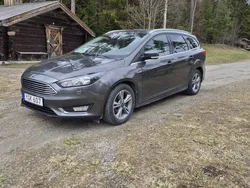 Grå Begagnad 2017 Ford Focus Titanium Kombi | 68 000 kr (Bra pris)