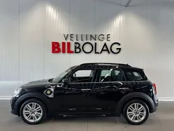 Svart Begagnad 2019 Mini Cooper Countryman Chili SUV | 239 500 kr (Marknadspris)