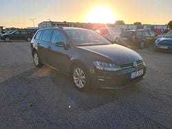 Grå Begagnad 2015 VW Golf VII Kombi | 89 900 kr (Marknadspris)