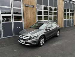 Mörkgrå Begagnad 2014 Mercedes GLA220 SUV | 107 500 kr
