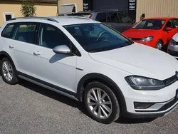 Vit Begagnad 2015 VW Golf Alltrack Kombi | 99 900 kr (Lite dyr)