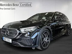 Svart Begagnad 2025 Mercedes E300 SUV | 769 700 kr