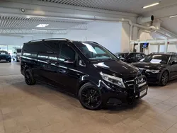 Svart Begagnad 2015 Mercedes V250 Avantgarde Minibuss | 319 500 kr