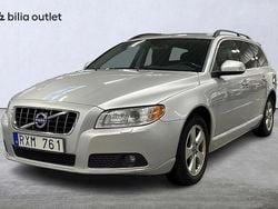 Ljusgrå Begagnad 2010 Volvo V70 Business Edition Kombi | 39 900 kr (Bra pris)