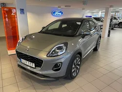 Grå (silver) Begagnad 2023 Ford Puma Titanium Sportkupé | 292 800 kr (Marknadspris)