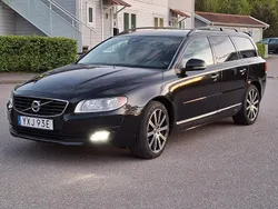 Svart Begagnad 2014 Volvo V70 Dynamic Kombi | 132 000 kr (Marknadspris)