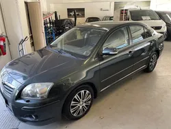 Begagnad 2006 Toyota Avensis Halvkombi | 40 000 kr (Marknadspris)