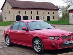 Röd Begagnad 2003 MG ZT Sedan | 40 000 kr
