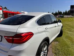 Vit Begagnad 2016 BMW X4 SUV | 230 000 kr (Marknadspris)