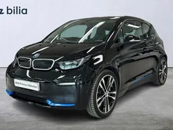 Svart Begagnad 2022 BMW i3 Halvkombi | 249 900 kr (Marknadspris)