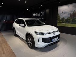 Vit (pure white) Ny 2025 VW Tayron Life SUV | 595 900 kr (Dyr)