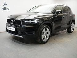 Svart Begagnad 2019 Volvo XC40 Momentum SUV | 279 900 kr (Marknadspris)