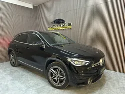 Svart Begagnad 2023 Mercedes GLA250 AMG SUV | 499 900 kr (Marknadspris)