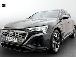 Grå Begagnad 2023 Audi Q8 e-tron S-Line SUV | 649 000 kr (Marknadspris)