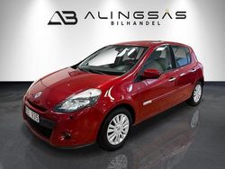 Mörkröd (röd) Begagnad 2010 Renault Clio R.S. Halvkombi | 29 900 kr (Marknadspris)