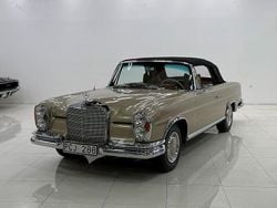 Brun Begagnad 1966 Mercedes 250 Cab | 1 299 900 kr