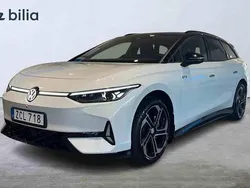 Vit Begagnad 2025 VW ID.7 GTX Sedan | 619 500 kr (Bra pris)