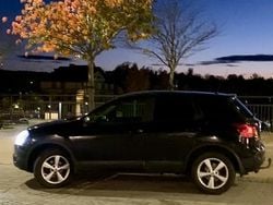 Svart Begagnad 2009 Nissan Qashqai SUV | 47 000 kr (Marknadspris)
